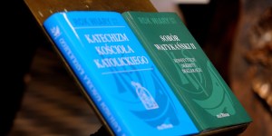 Co dokumenty Kościoła mówią o homoseksualizmie