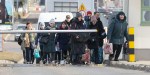 Uchodźcy z Ukrainy przekraczają Polską granicę