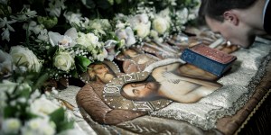 Zamiast Grobu Pańskiego płaszczenica, a baranka zastępuje tzw. pascha. Prawosławny Wielki Tydzień