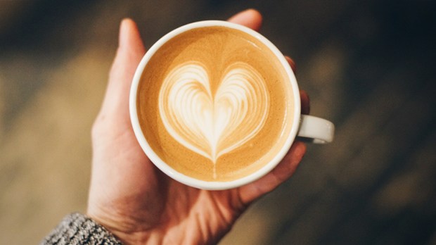 WEB3-COFFEE-LATTE-MUG-CUP-HEART-DESIGN-HAND-HOLDING-DRINK-Flickr-CC