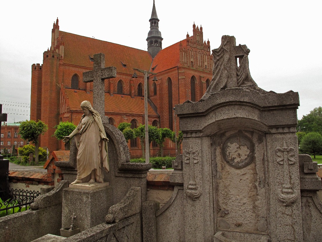 PELPLIN MIASTO KSIĘŻY