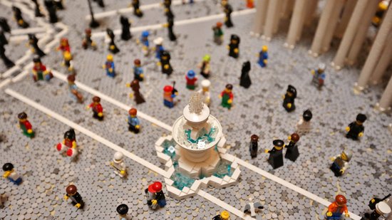 fontana2_lego