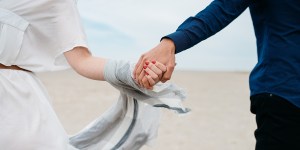 Prawdziwa miłość to szacunek i podziw, współczucie i dobroć, swobodnie obdarowywana przez zdrową, niebojącą się istotę ludzką.