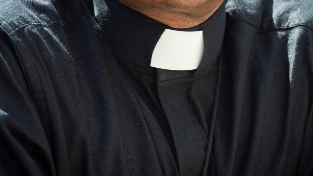 PRIEST COLLAR