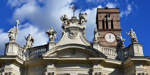 Tu znajdują się relikwie, które św. Helena sprowadziła z Ziemi Świętej [GALERIA]