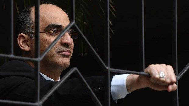 BISKUP SAAD SIROP HANNA