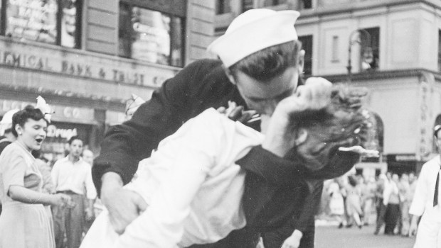 KRÓTKA HISTORIA JEDNEGO ZDJĘCIA