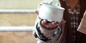 Rekolekcje, które rozpoczynają się od strzyżenia, kąpieli i gorącego posiłku