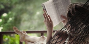 Trzy powieści na lato. Z wielką historią w tle
