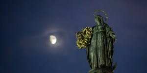 Patrzeć jak Maryja – czyli jak? Poznaj 5 rad, by stać się jak Matka Chrystusa