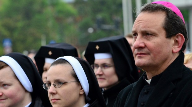 EN_01126779_0113-Bishop-Rafal-Markowski.jpg