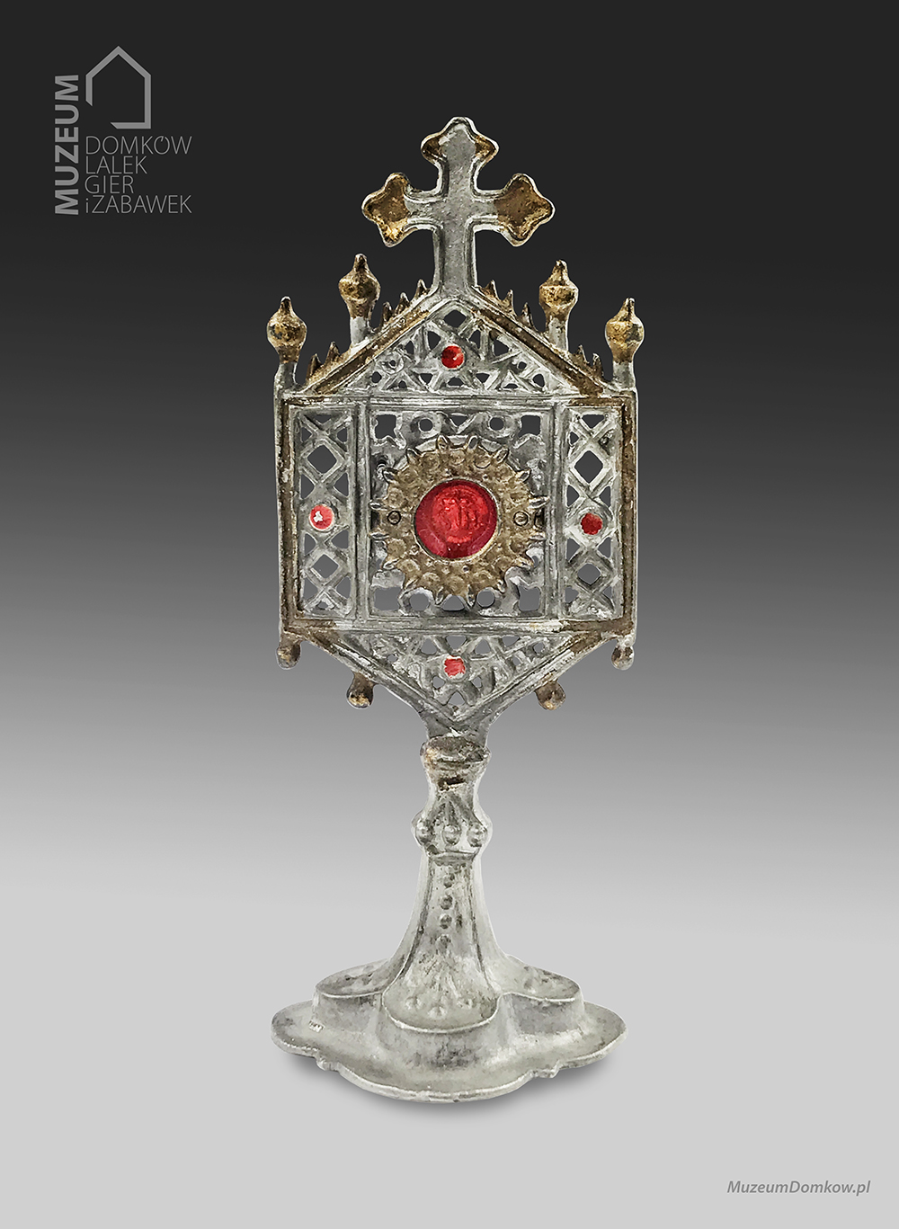 MuzeumDomkow_Miniaturowa-Monstrancja_m.jpg