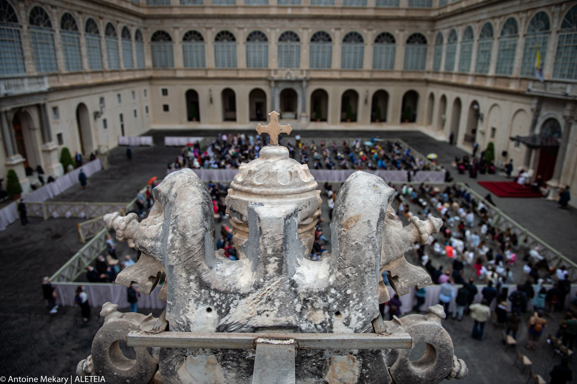 WEB2-AMPAM1921-Pope-Audience-May-19-2021-Antoine-Mekary-ALETEIA-AM_2428.jpg