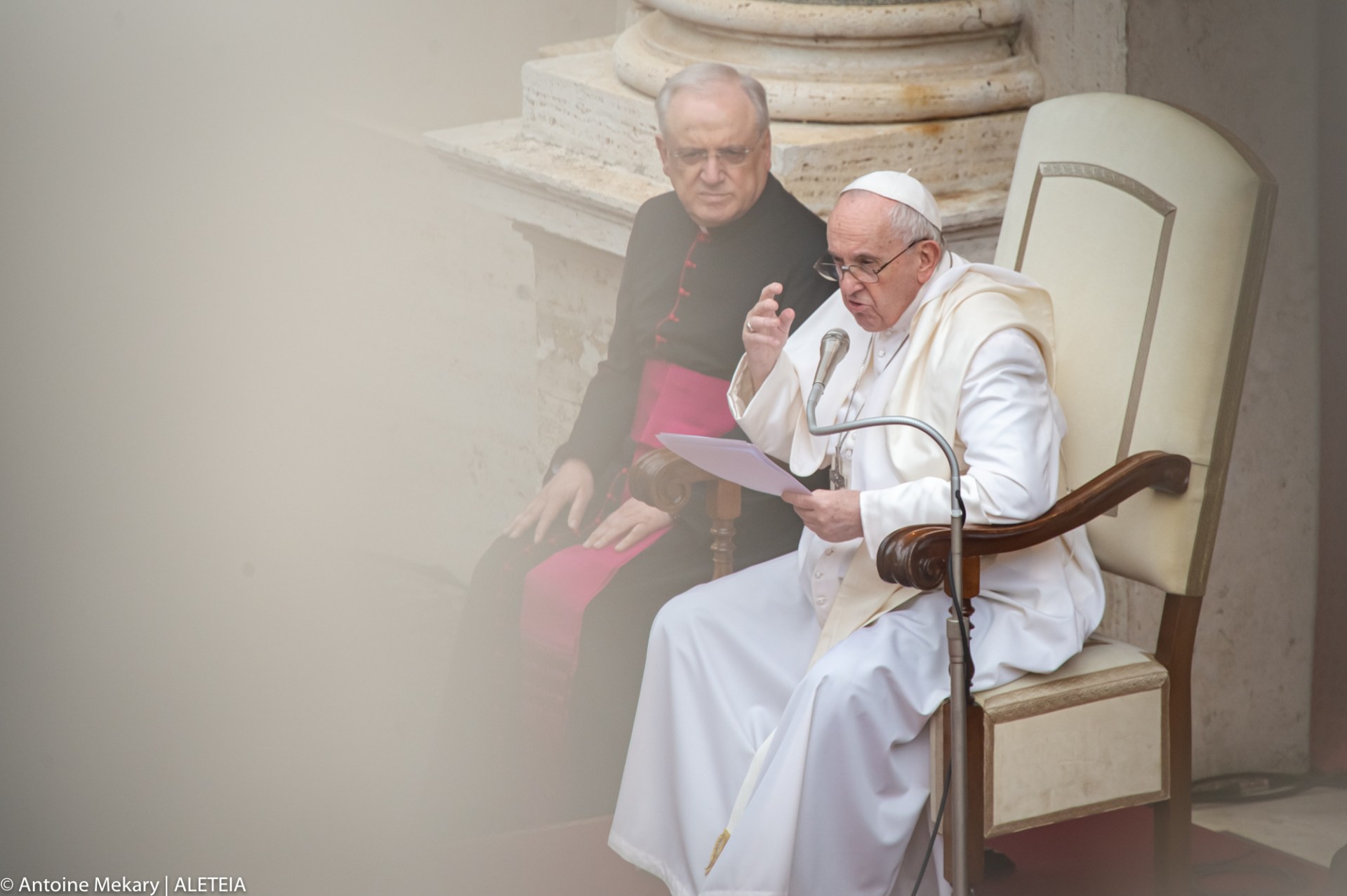 WEB2-AMPAM1921-Pope-Audience-May-19-2021-Antoine-Mekary-ALETEIA-AM_2453.jpg