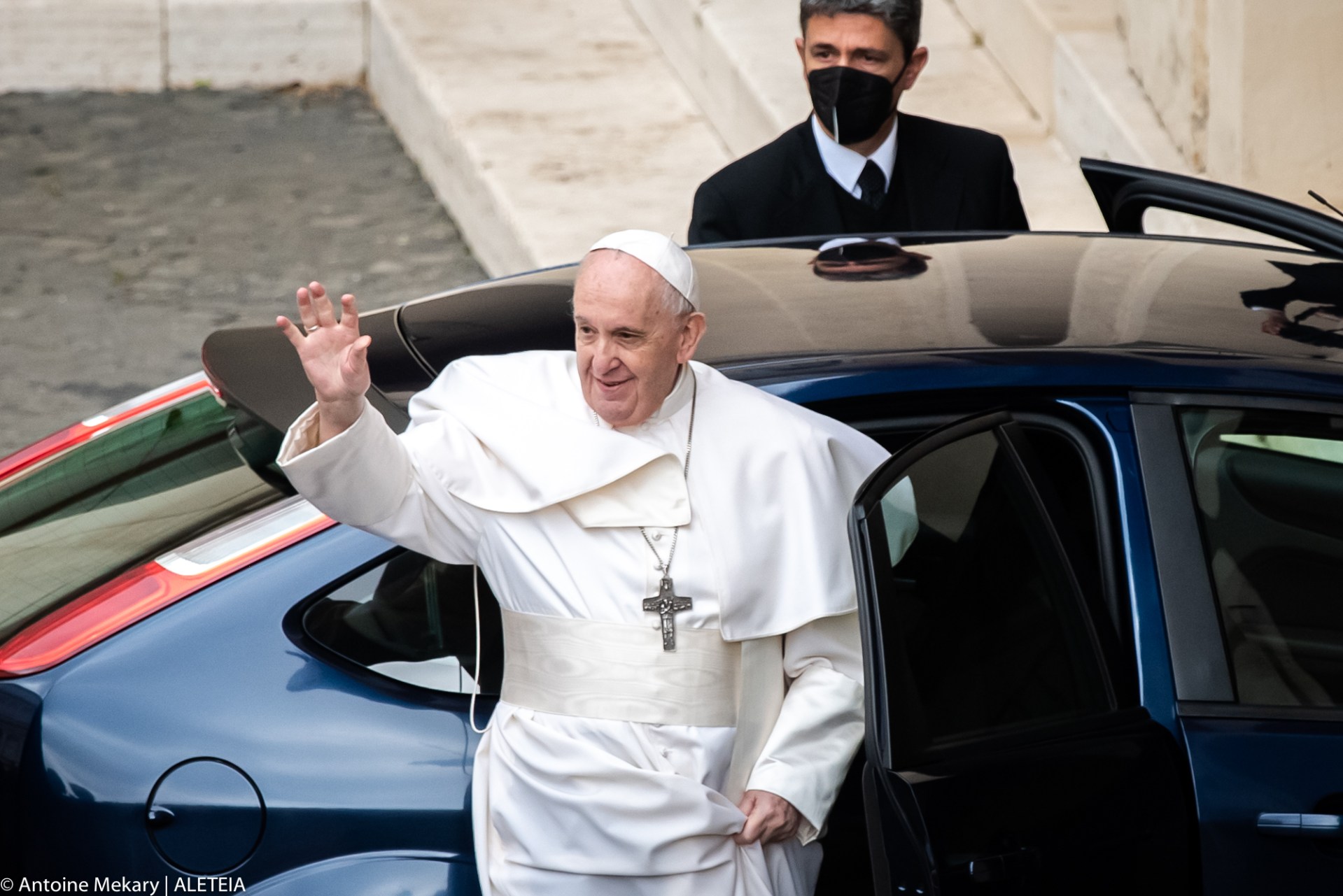 WEB2-AMPAM1921-Pope-Audience-May-19-2021-Antoine-Mekary-ALETEIA-AM_4732.jpg