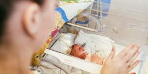 „Zaryzykowała dla dziecka, mogła umrzeć. To było bohaterstwo”. Świadectwo neonatologa pro-life