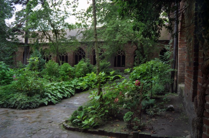 [GALERIA] Najpiękniejsze klasztorne ogrody w Polsce