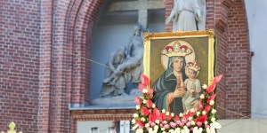Nie możesz pojechać na Jasną Górę? Odwiedź Maryję w tych mniej znanych sanktuariach! [zdjęcia]
