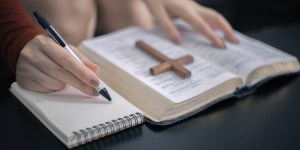 3 nawyki świętych, które warto wprowadzać w życie