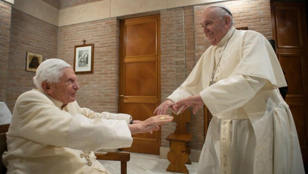 PAPIEŻ FRANCISZEK, BENEDYKT