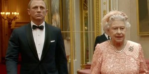 „Dajesz, babciu!” Jak królowa Elżbieta wystąpiła w filmie z Bondem