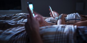 Czy smartfony szkodzą naszym małżeństwom?