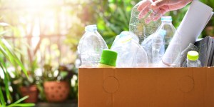 &#8222;Eksperymentowali nad tym po lekcjach&#8221;. Dwójka 16-latków z Polski wynalazła sposób na utylizację plastiku