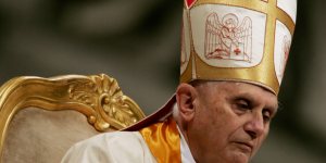 &#8222;Kard. Ratzinger nie był zamieszany w tuszowanie nadużyć!&#8221; Papieski biograf występuje w obronie Benedykta XVI