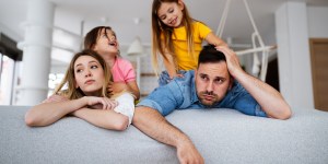 Jak radzić sobie ze zmęczeniem materiału, gdy wciąż jesteśmy razem w domu