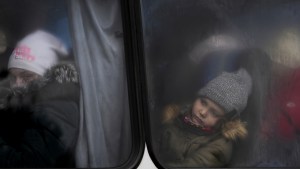 Dzieci uciekające z Ukrainy