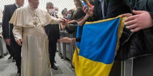 &#8222;Gdyby papież przyjechał, ta wojna by się skończyła&#8221;. Apel ambasadora Ukrainy przy Stolicy Apostolskiej