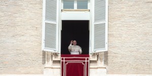 Franciszek: Bóg nie jest „spokojny”, gdy oddalamy się od Niego. Jest zasmucony, drży w swoim wnętrzu
