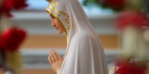 &#8220;U Matki znajdujemy schronienie&#8221;. Figura Matki Bożej Fatimskiej przyjedzie na Ukrainę