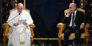 Franciszek na Malcie: &#8220;W nocy wojny nie pozwólmy, by zgasło marzenie o pokoju&#8221;