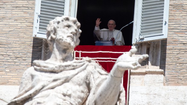 Ludzie ubodzy w duchu byli tematem rozważań papieża Franciszka przed modlitwą Anioł Pański w Watykanie