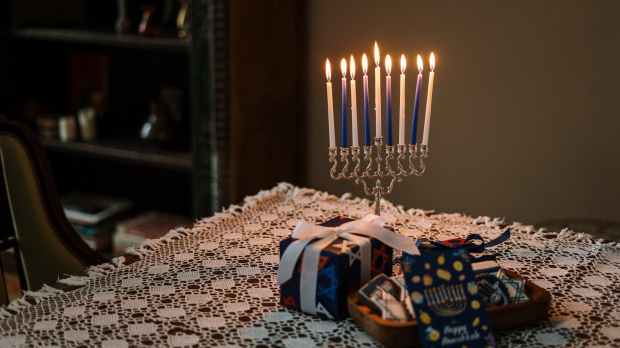gifts for hanukkah