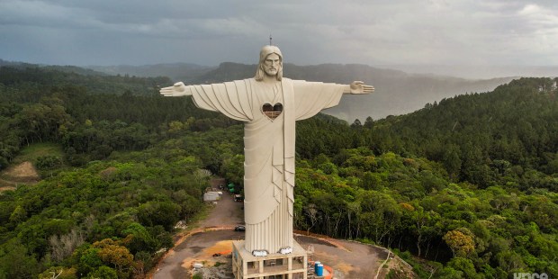 [GALERIA] Powstała najwyższa figura Jezusa Chrystusa na świecie!