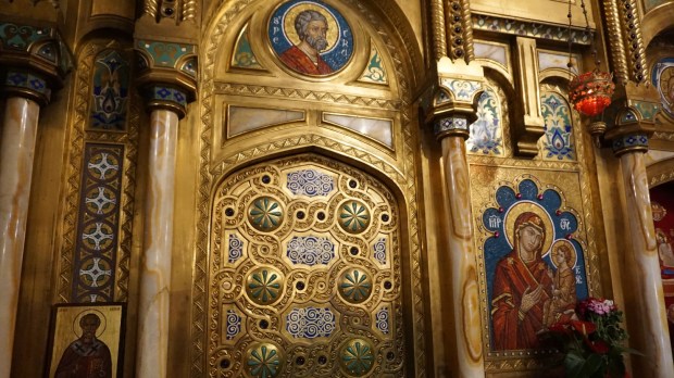 Ikonostas w Cerkwi Metropolitalnej Zaśnięcia Matki Bożej w Curtea de Arges