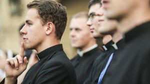 Młodzi księża podczas ŚDM w 2016 r.