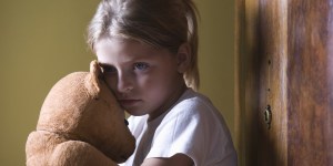 Jak usłyszeć krzywdę? Rozmowa o przemocy seksualnej wobec dzieci
