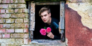 Pandemia, wojna, skandale… Jak nie dać się zdołować w tych trudnych czasach? Radzi o. Paweł Pawlikowski OP