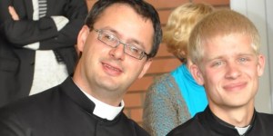 „W tym samym dniu co Jan usłyszałem, że ja też mam raka”. Rozmowa z ks. Damianem Jędrzejakiem – przyjacielem ks. Kaczkowskiego