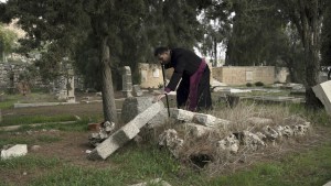 Zdewastowany cmentarz w Jerozolimie