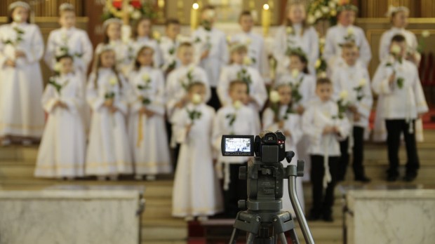 Pierwsza Komunia święta dla dzieci w Chorzowie