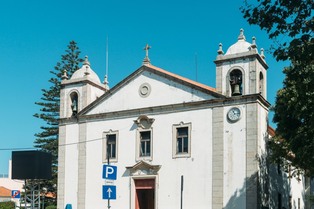 Kościół w Cascais, do którego przychodzi Fernando Santos