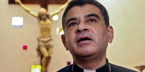 Drakońska kara dla „niepokornego” biskupa
