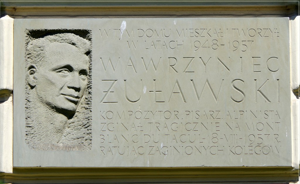 Tablica przy ul. Mochnackiego w Warszawie, upamiętniająca Wawrzyńca Żuławskiego