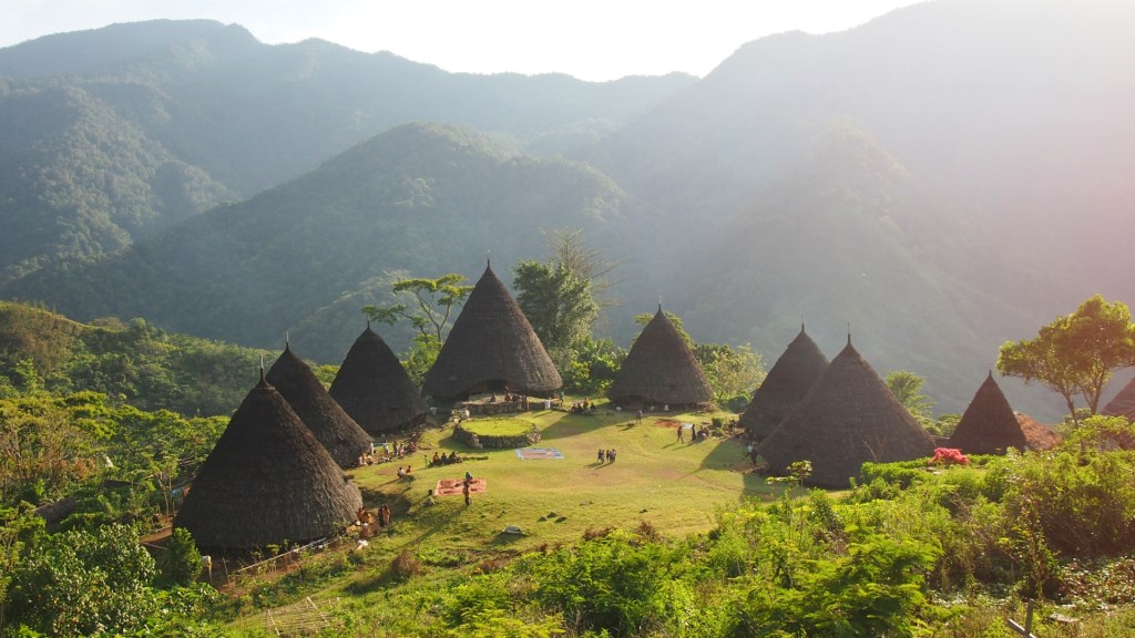 wioska na wyspie Flores w Indonezji