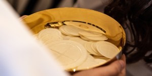 Domniemany cud eucharystyczny w USA. Diecezja bada sprawę