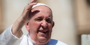 Papież Franciszek: Nie bójmy się krytyki, utraty prestiżu, ale zmarnowania życia